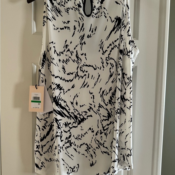 NWT Black and white dressy tank - Picture 2 of 2
